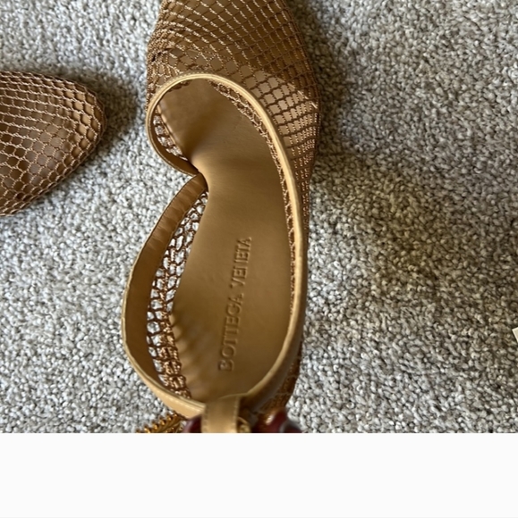 Bottega Veneta Tan Heels - Picture 2 of 10